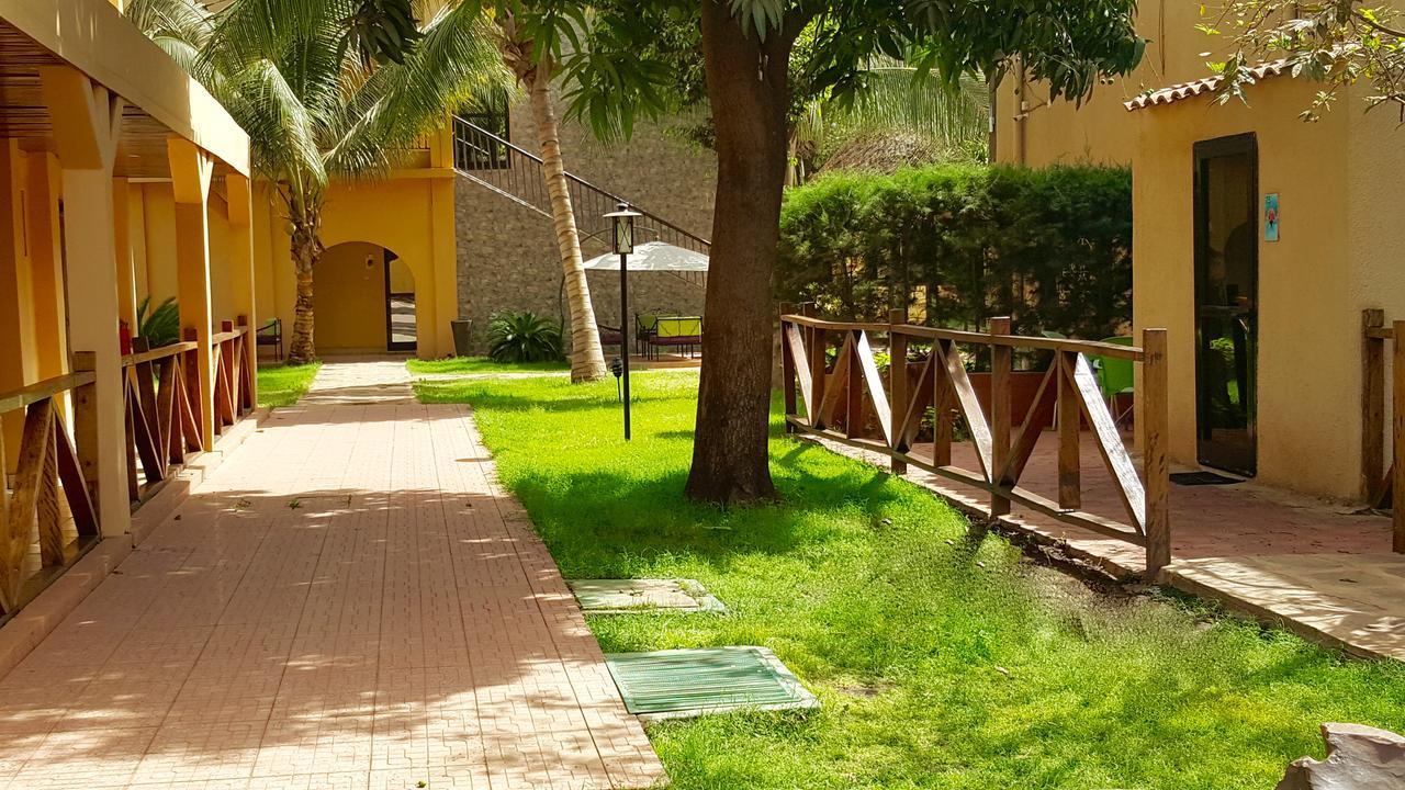 Hotel La Coccinelle Bamako Exterior photo