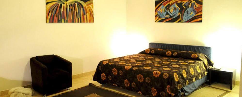 Hotel La Coccinelle Bamako Exterior photo